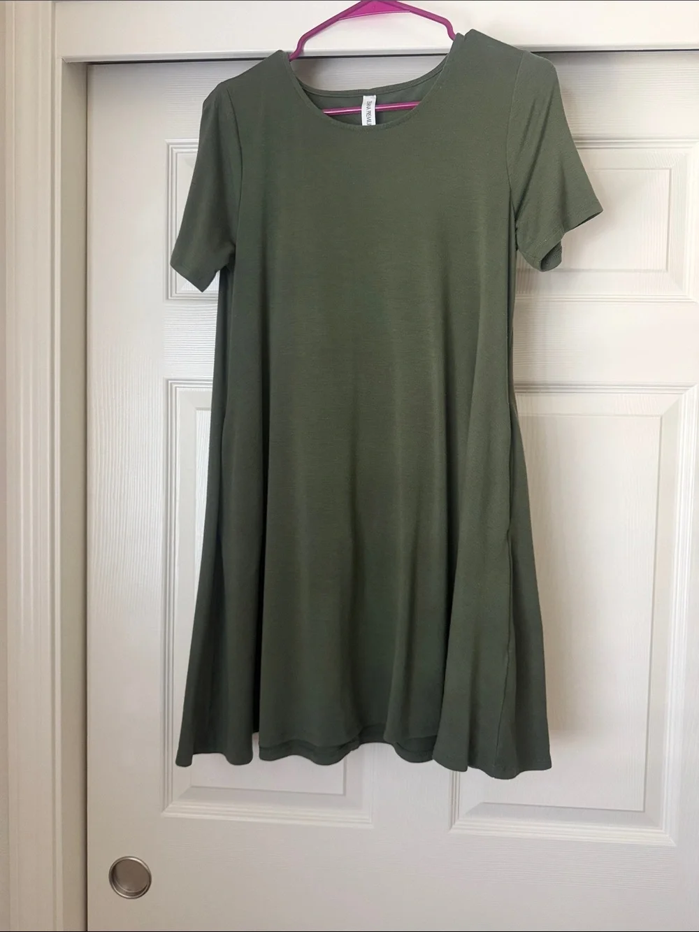 Swing Dresses - Picture 2 of 7